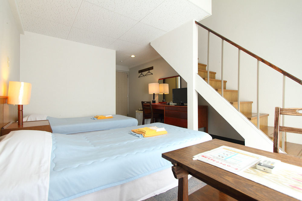 Kerama Beach Hotel Замами Екстериор снимка