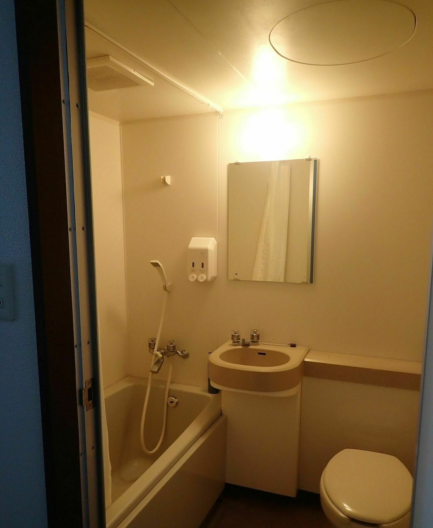 Kerama Beach Hotel Замами Екстериор снимка